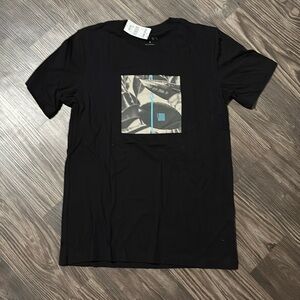 NWT Sovrn Skateboards tee